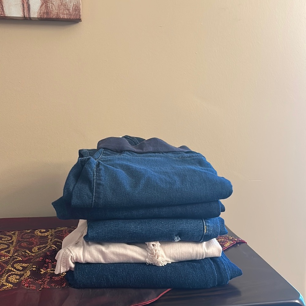 Bundle of A Pea in the Pod maternity skinny jeans